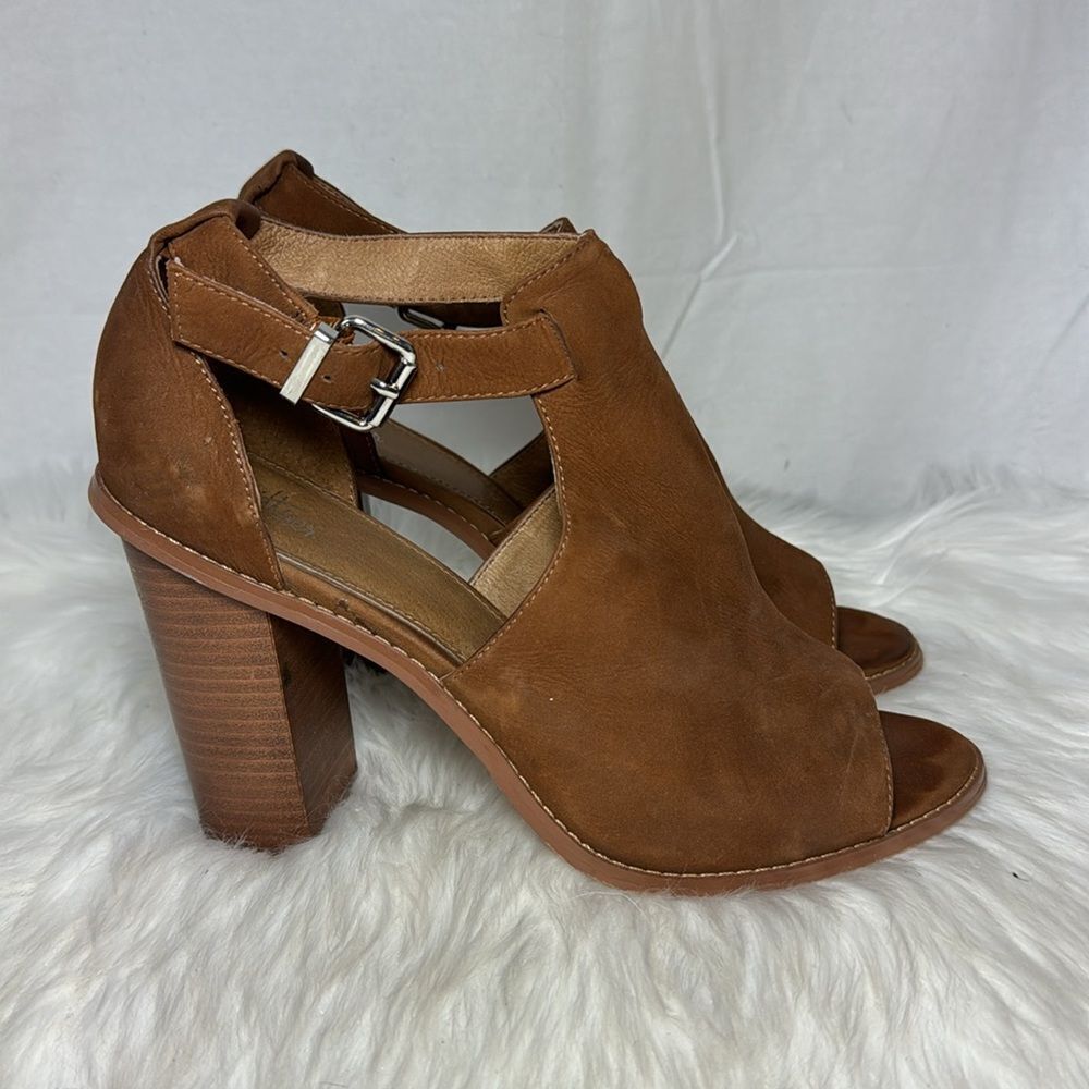 Wittner Brown Suede T-Strap Stack Heel‎ Peep Toe Shoes Sz 42/US 10.5